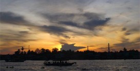 Ngắm bình minh trên chợ nổi Cái Răng