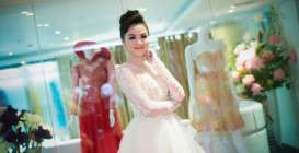 Diễm Hương diện đầm baby đi dự tiệc