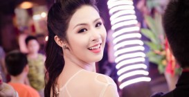 Ngọc Hân xinh xắn và quyến rũ trong đêm tiệc