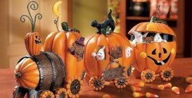 Halloween trang trí nhà cửa với bí ngô