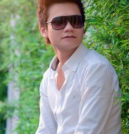 Liveshow Khắc Việt - Yêu lại từ đầu tại Muzik Park