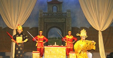 TỐNG TRÂN CÚC HOA