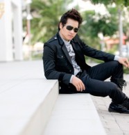 Liveshow Chu Bin tại Max3 Club