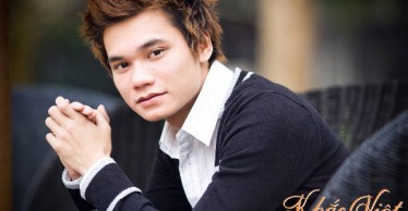 Liveshow Khắc Việt - Yêu lại từ đầu tại Muzik Park